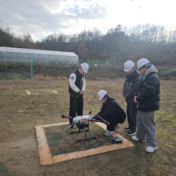 건양대 디지털콘텐츠학과 재학생 23명, 드론 조종사 자격증 전원 취득